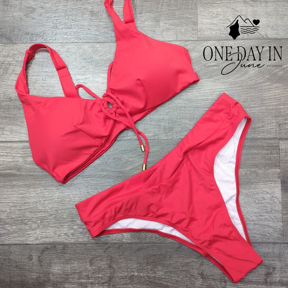 CharmLeaks Keyhole Bikini Swimsuit Size XL